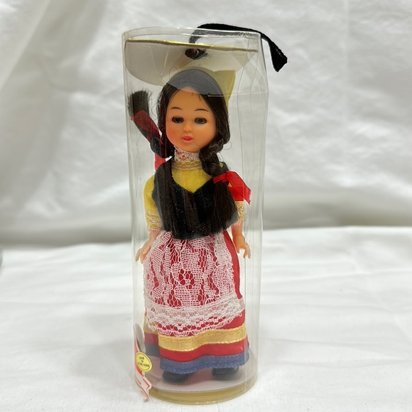 Italy doll - Picture 1 of 4